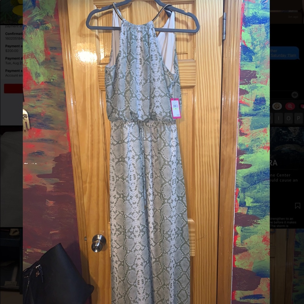 VINCE CAMUTO SIZE 4 DRESS SNAKE SKIM DESIGN